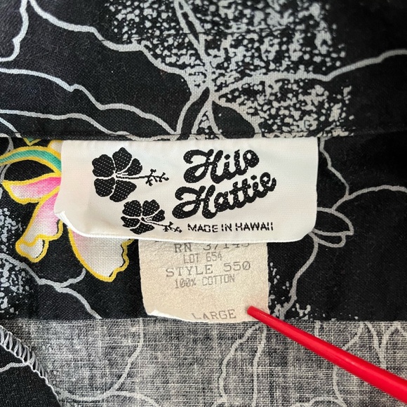 Hilo Hattie vintage Hawaiian shirt Dead stock. Large. - Picture 4 of 6